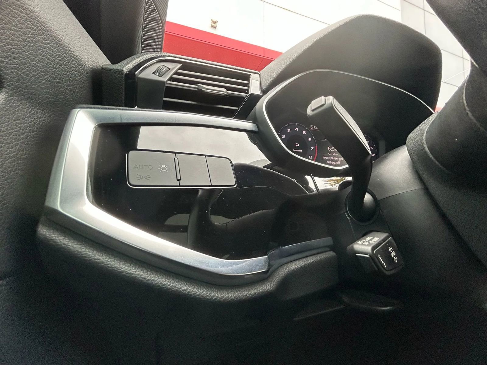 Used 2020 Audi Q3 2.0T Premium w/ Convenience Package image 13