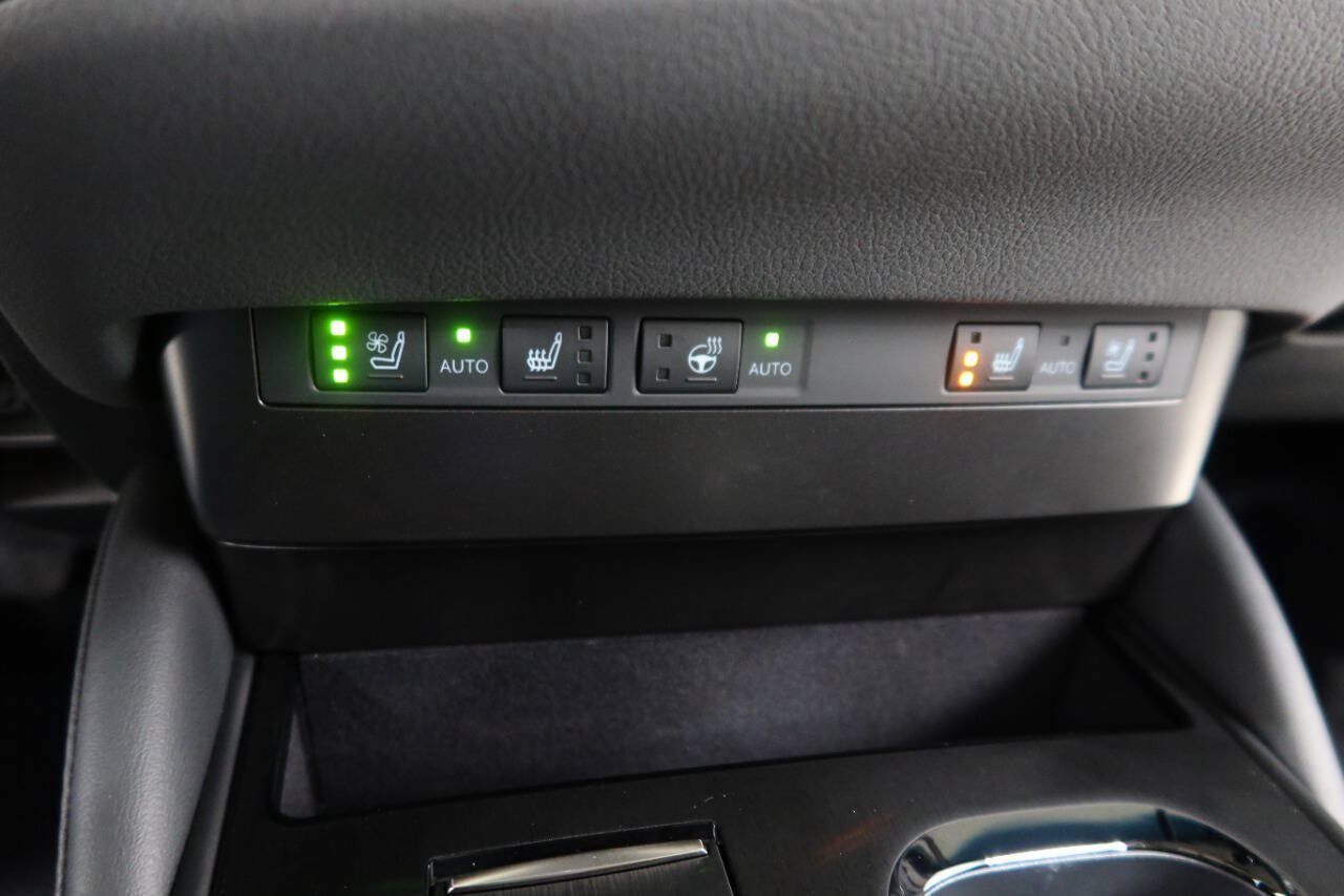 Used 2025 Lexus ES 300h F Sport w/ Accessory Package (Z2) FWD image 24