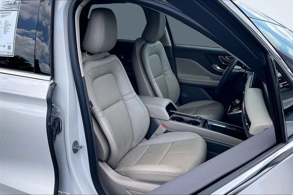 Certified 2023 Lincoln Corsair Reserve FWD image 29