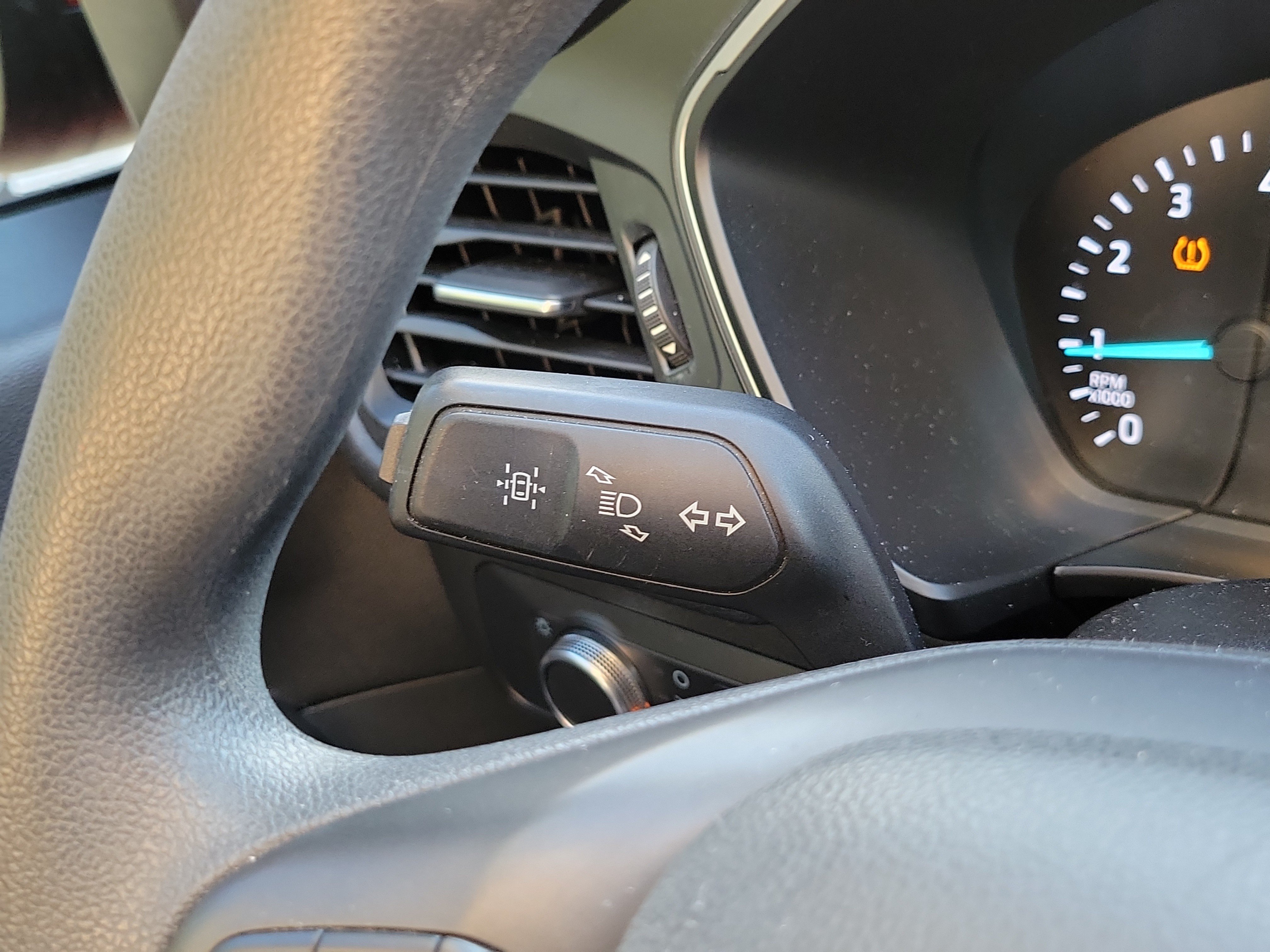Used 2020 Ford Escape SE AWD/4WD image 29
