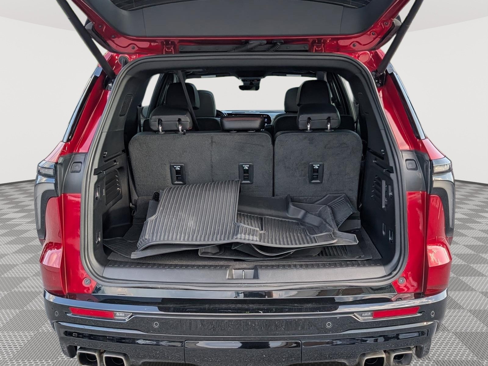 Used 2024 Chevrolet Traverse RS w/ LPO, Floor Liner Package AWD/4WD image 15