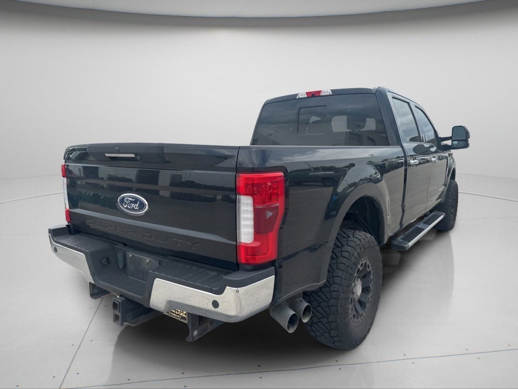 Used 2017 Ford F250 Lariat w/ Lariat Ultimate Package AWD/4WD image 10