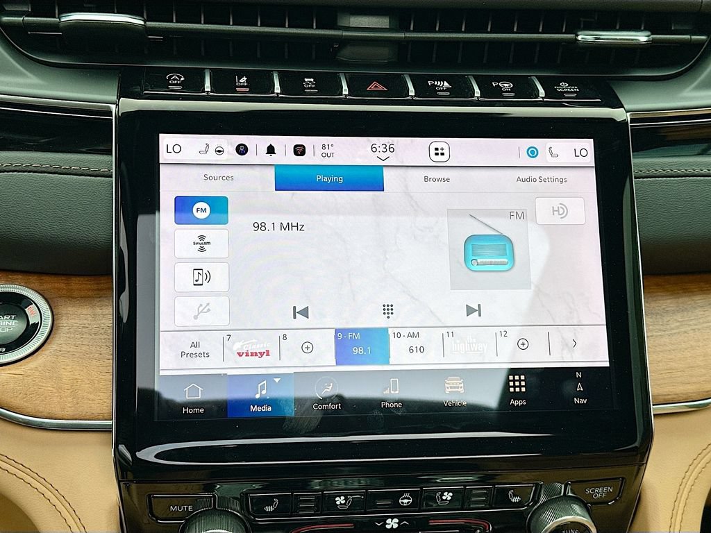 New 2025 Jeep Grand Cherokee Summit AWD/4WD image 15