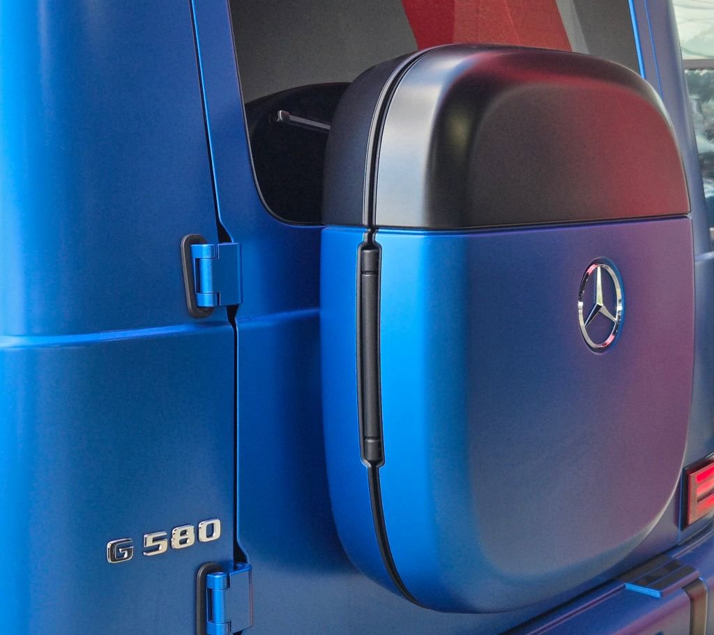 Used 2025 Mercedes-Benz G 580 w/ EQ Technology image 9