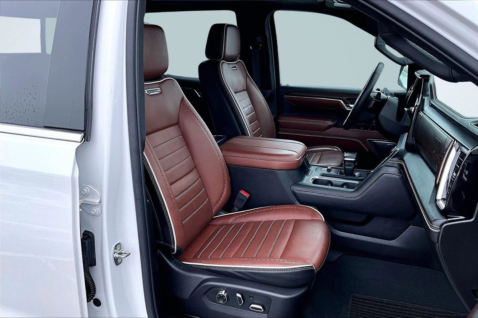 Used 2024 GMC Sierra 1500 Denali Ultimate image 7