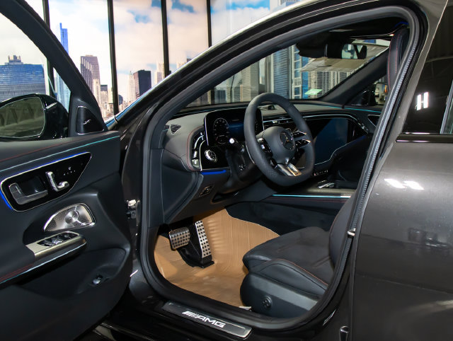 New 2027 Mercedes-Benz E 53 AMG e 4MATIC Sedan image 13