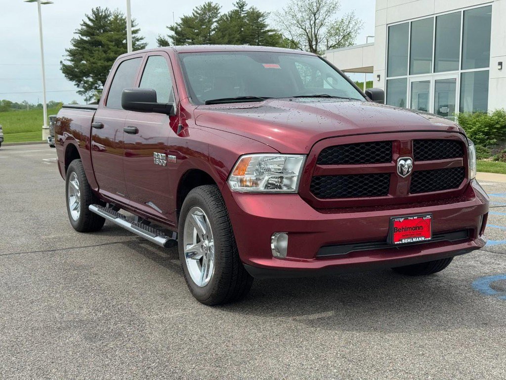 Used 2017 RAM 1500 Express w/ Express Value Package AWD/4WD image 2