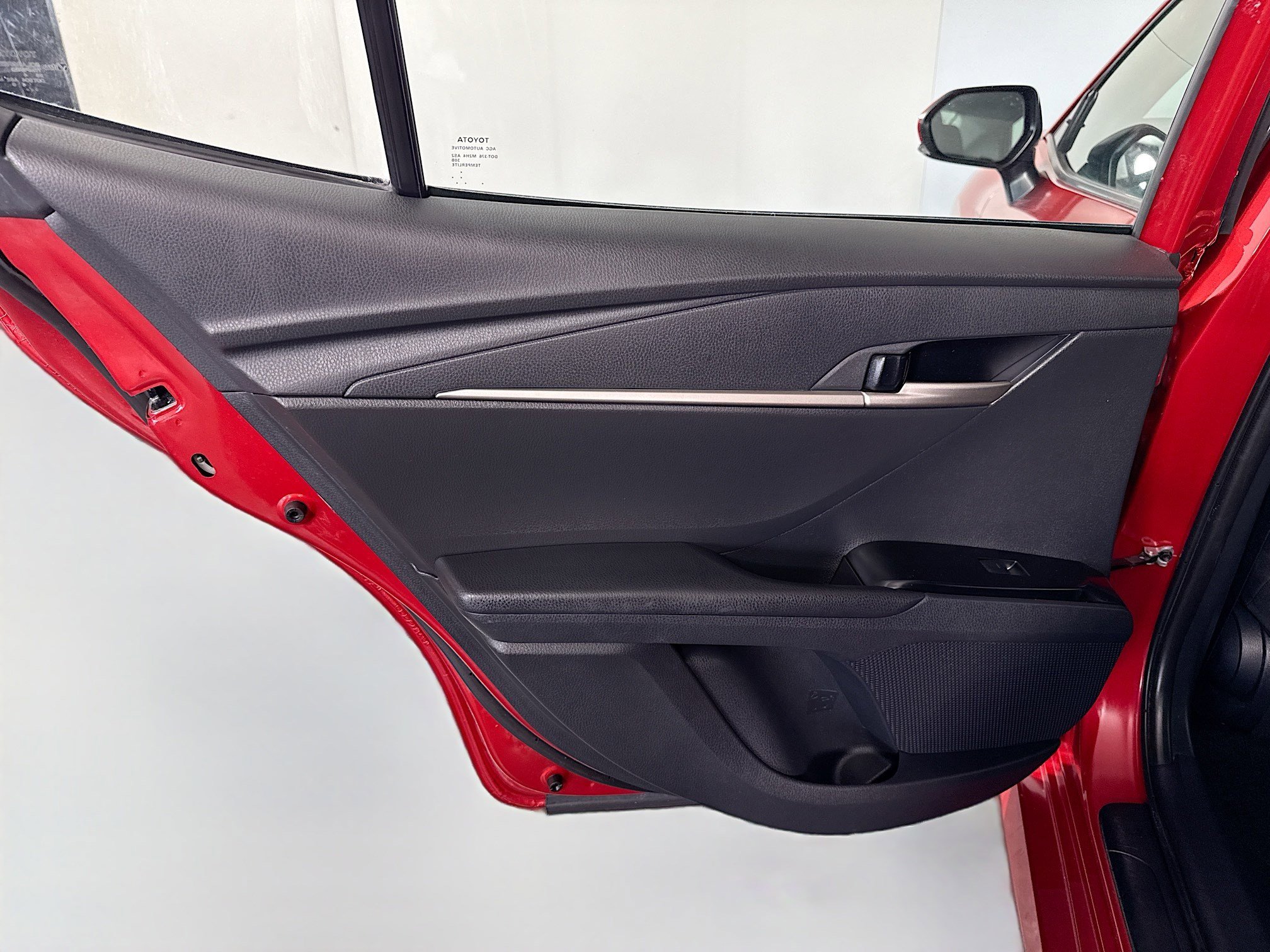 Used 2025 Toyota Camry LE image 26