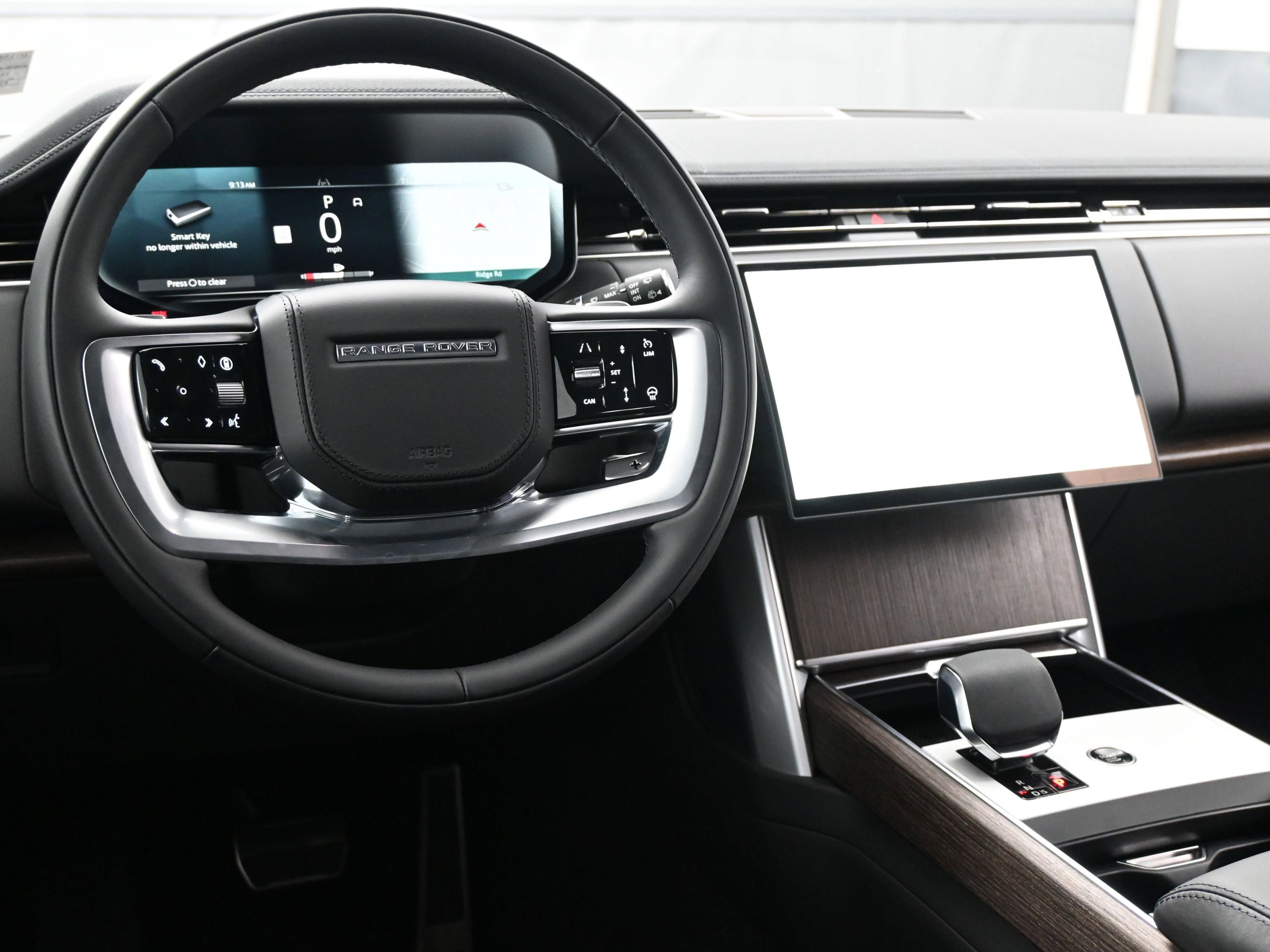 New 2025 Land Rover Range Rover Long Wheelbase SE image 7