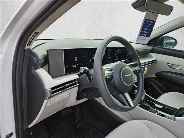 Certified 2025 Hyundai Tucson SE image 10