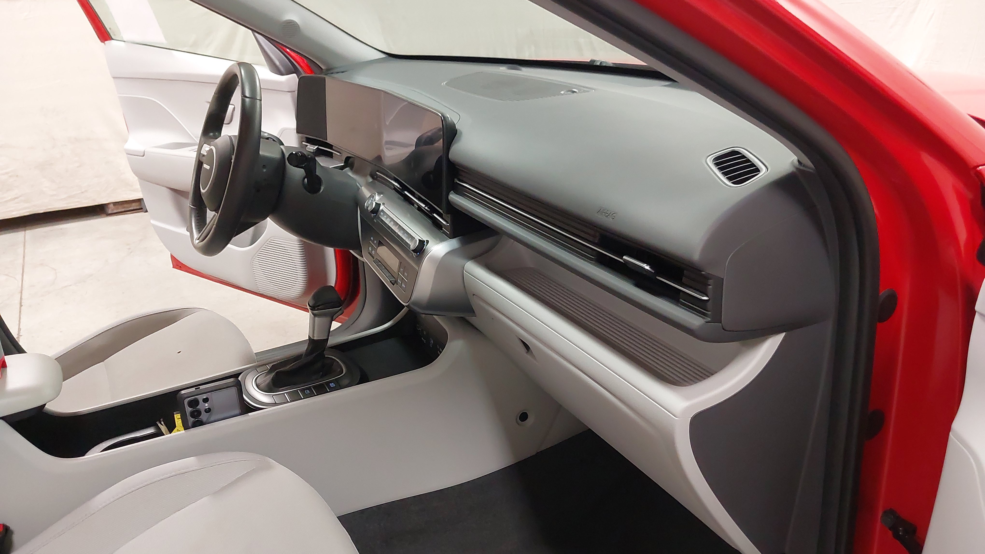 Used 2025 Hyundai Kona SEL AWD/4WD image 29