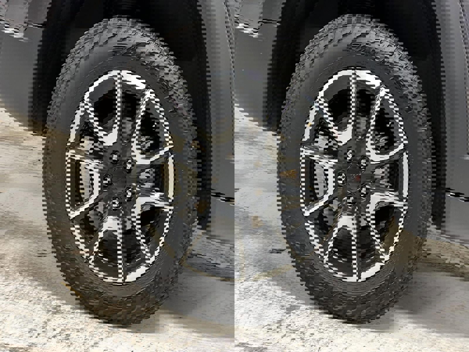 Used 2024 Jeep Compass Trailhawk image 26