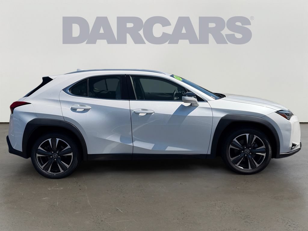 Used 2020 Lexus UX 200 w/ Accessory Package 2 FWD image 8
