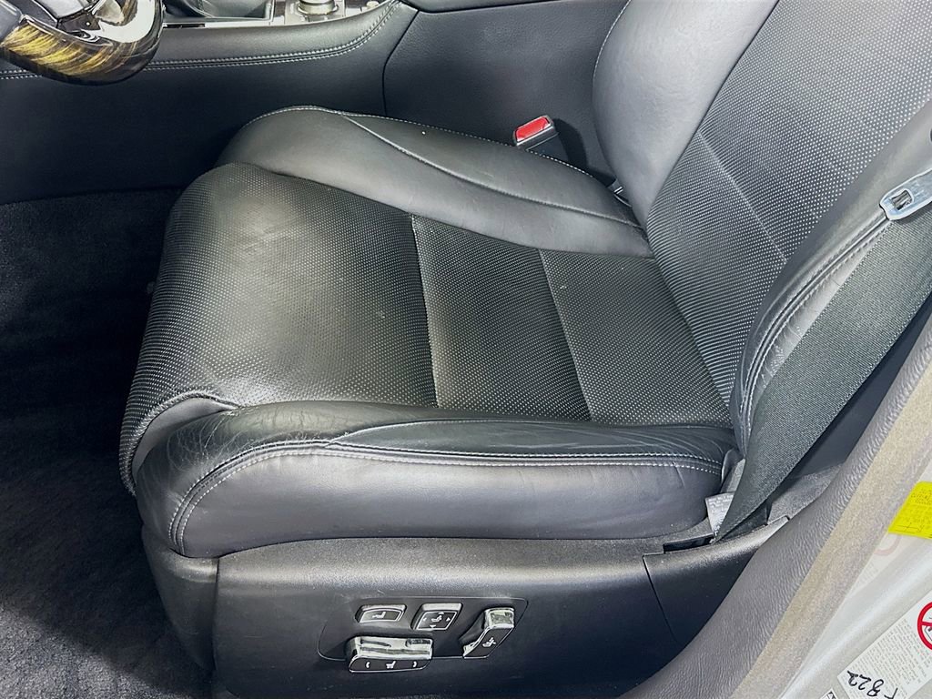 Used 2014 Lexus LS 460 AWD w/ Comfort Package image 20