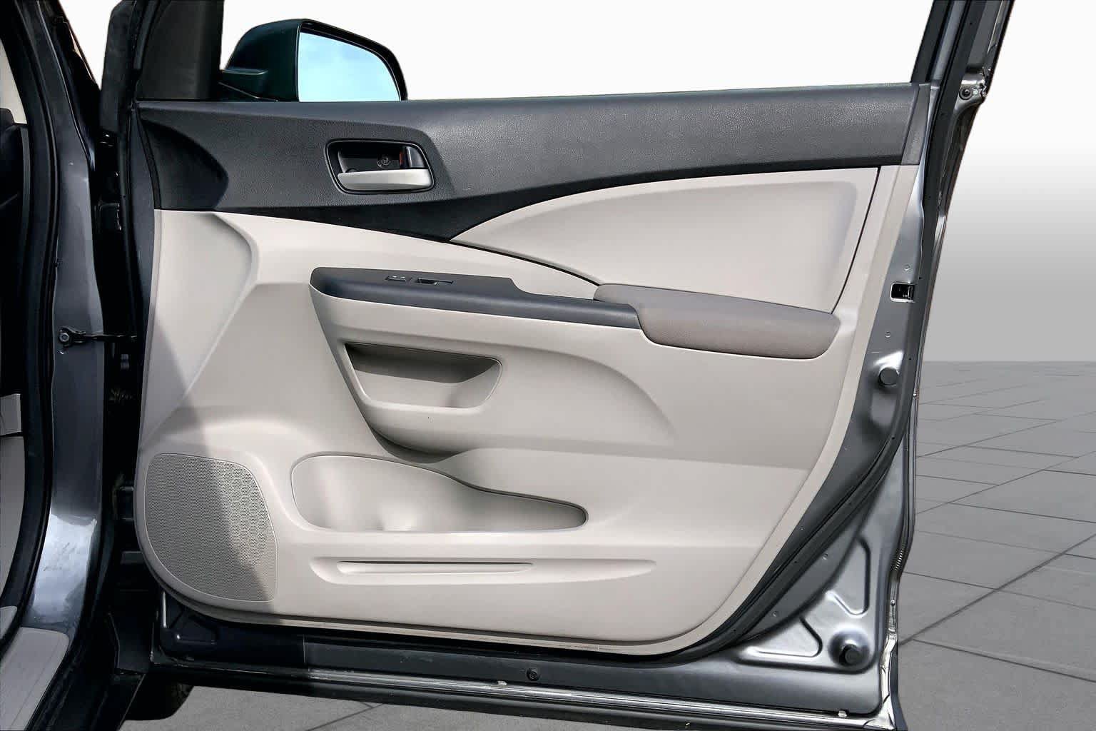Used 2013 Honda CR-V LX image 22