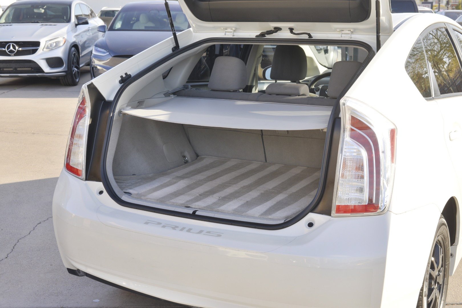 Used 2015 Toyota Prius Three image 7