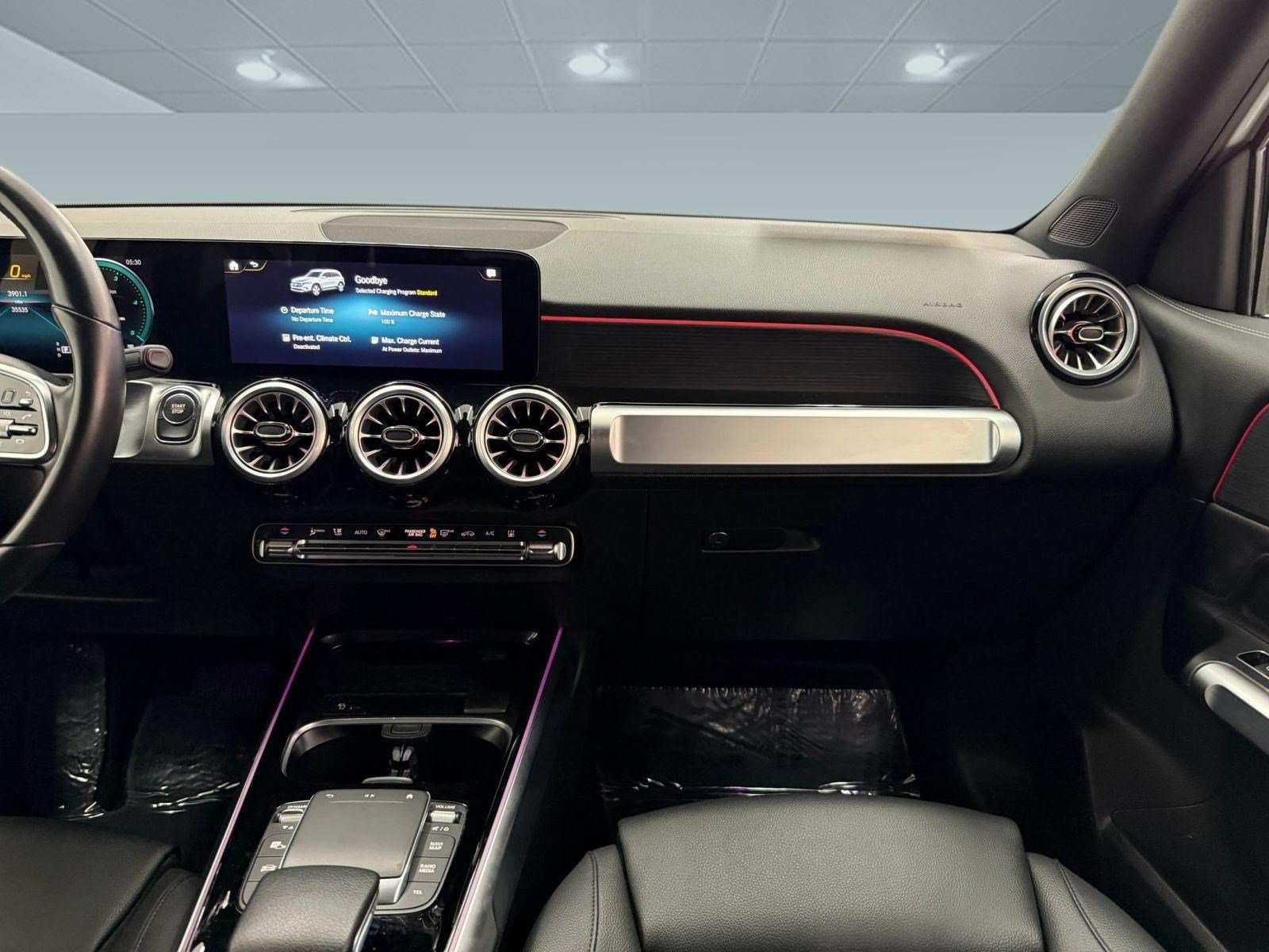 Used 2023 Mercedes-Benz EQB 300 4MATIC image 30