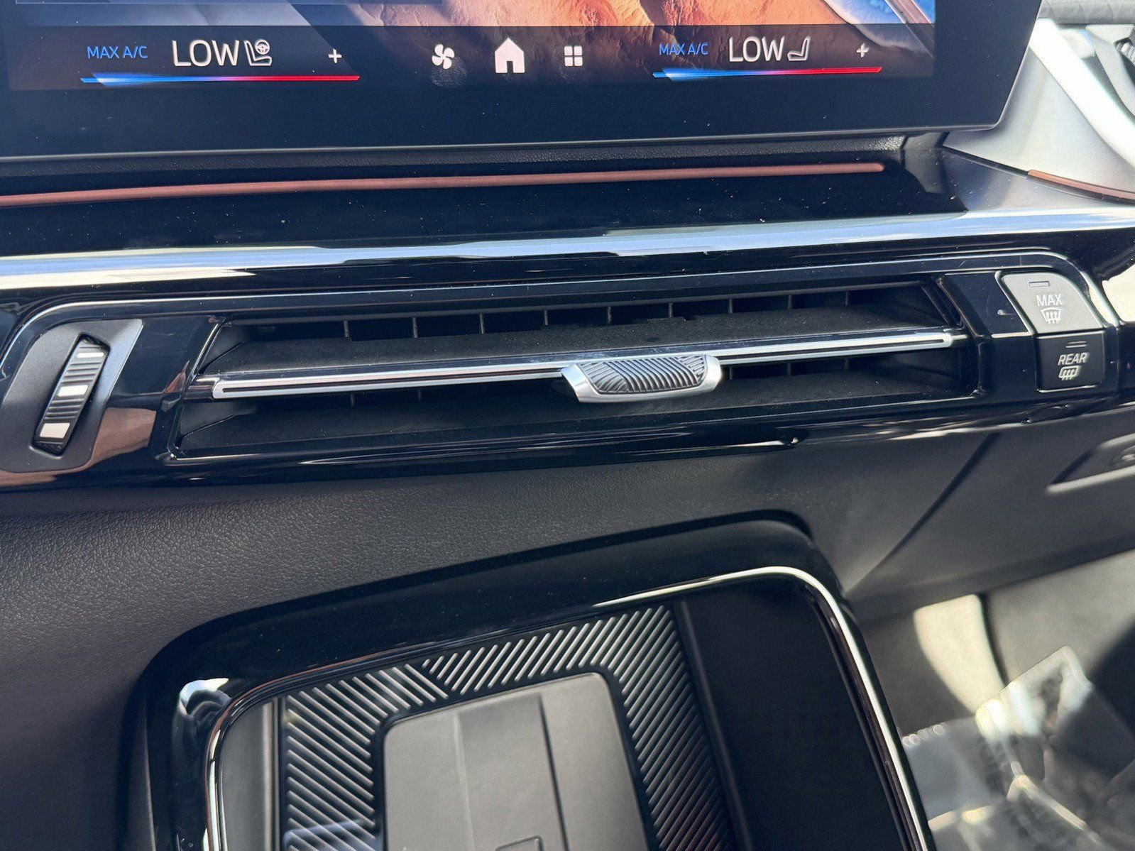 Certified 2025 BMW X2 xDrive28i image 30