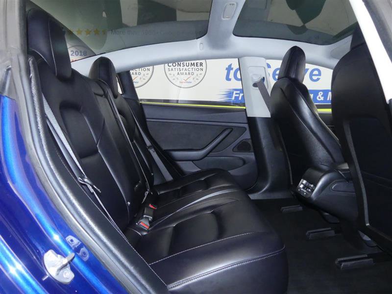 Used 2018 Tesla Model 3 Long Range image 19