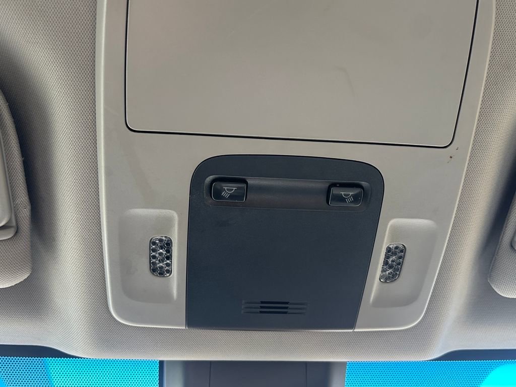 Used 2018 Toyota Camry SE image 16