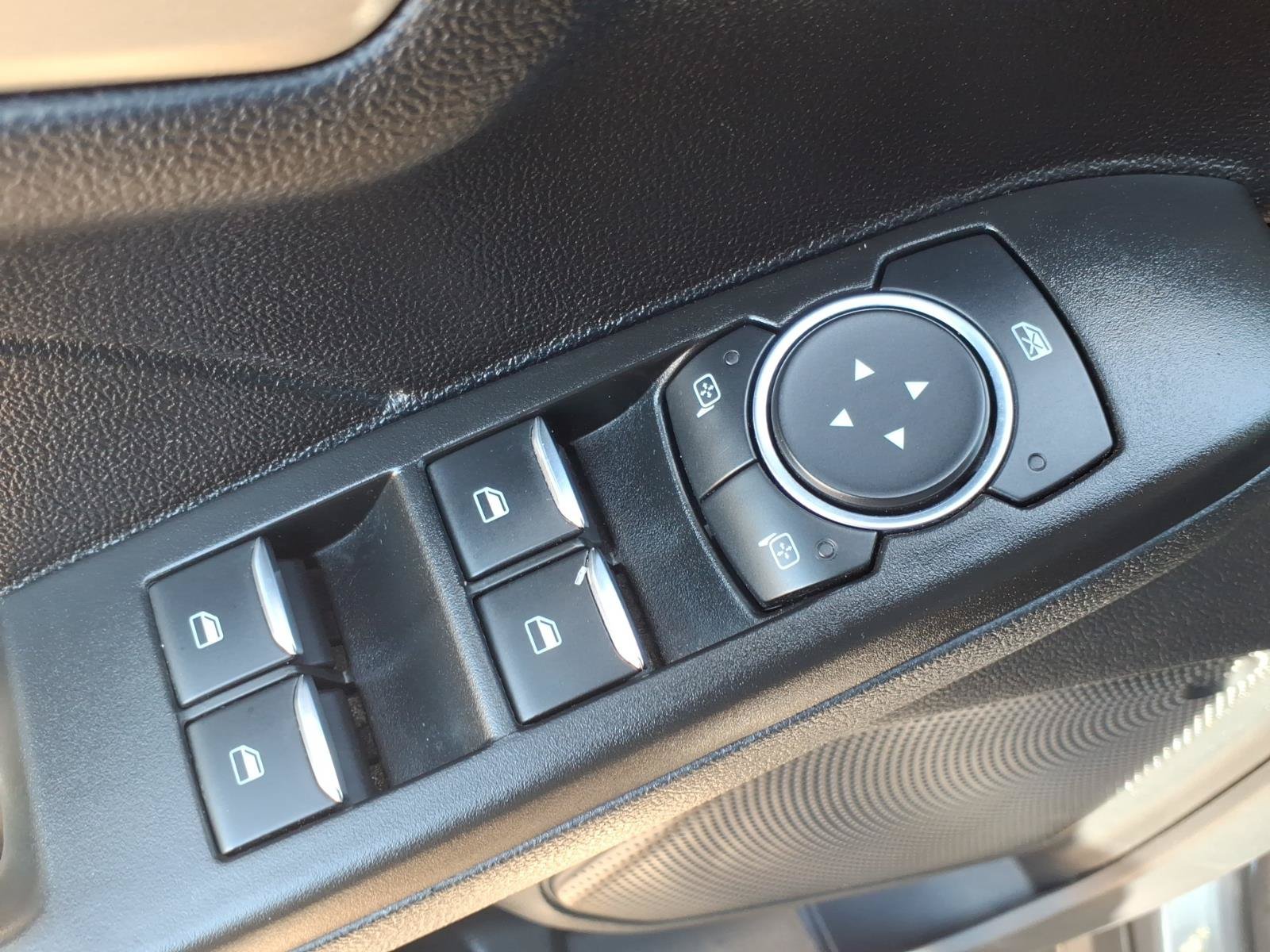 Used 2021 Ford Escape SE w/ Convenience Package FWD image 17