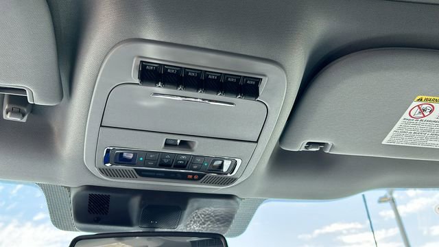 New 2025 Ford F250 Lariat w/ Lariat Ultimate Package image 22