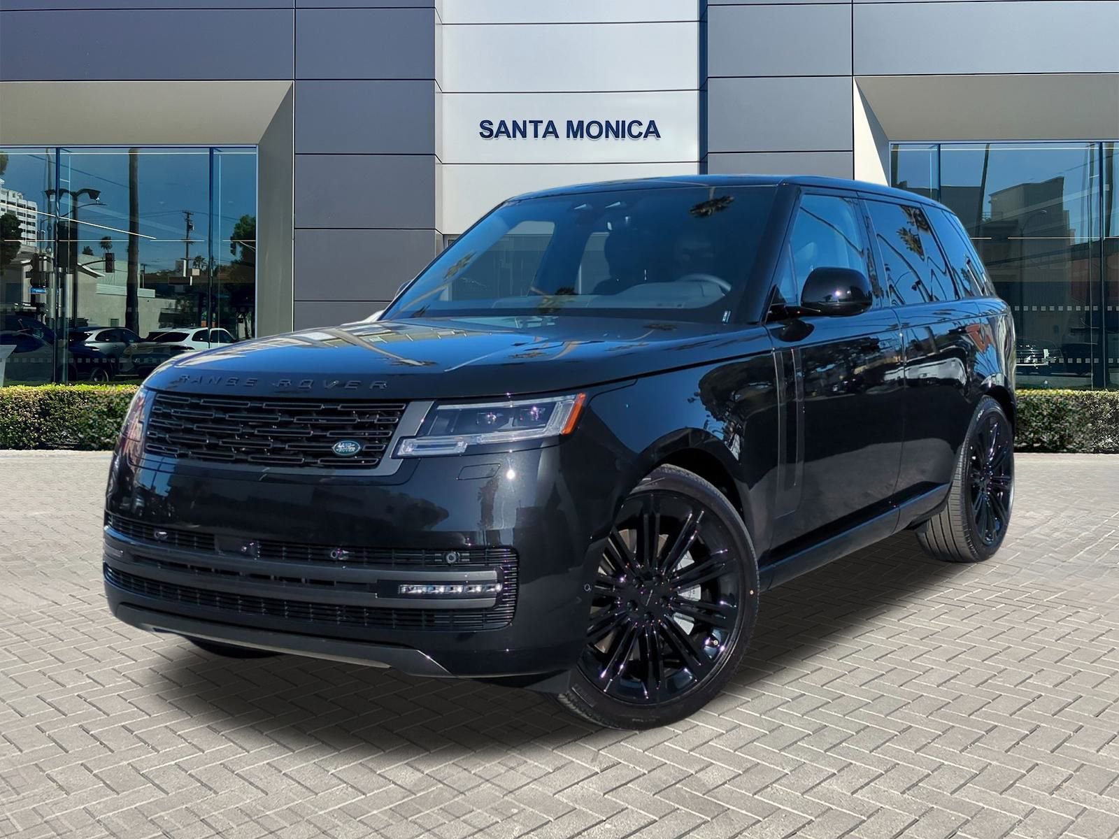 New 2026 Land Rover Range Rover SE image 1