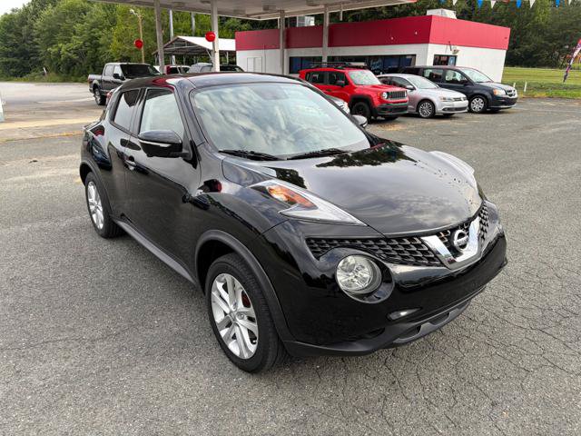 Used 2016 Nissan Juke SV w/ Technology Package AWD/4WD image 1