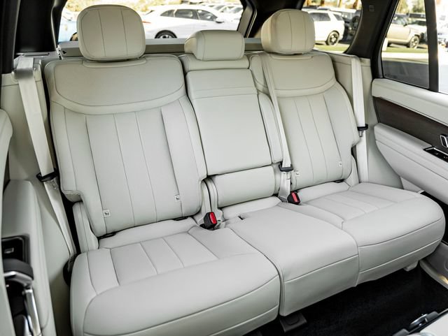 New 2027 Land Rover Range Rover SE AWD/4WD image 32