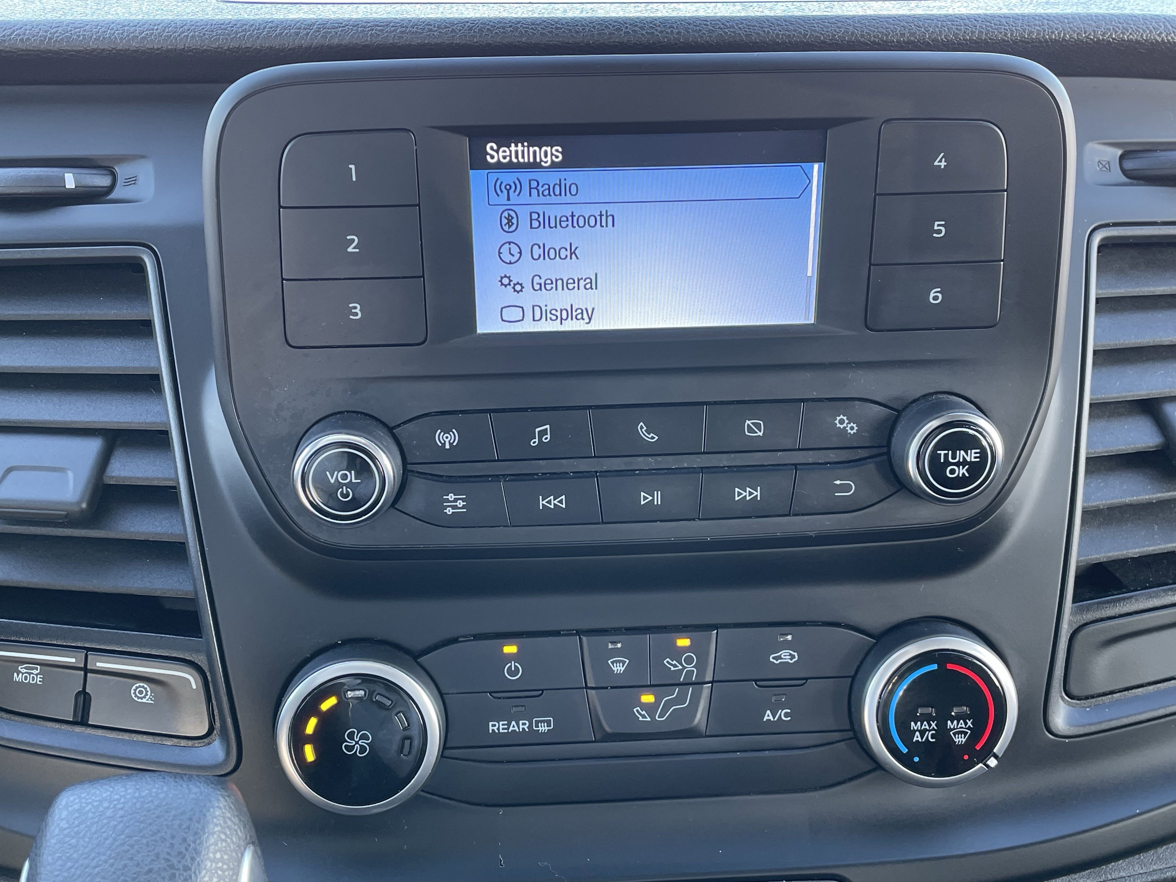 Used 2024 Ford Transit 250 Low Roof w/ Exterior Upgrade Package image 31