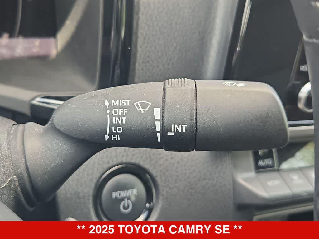 Used 2025 Toyota Camry SE FWD image 24