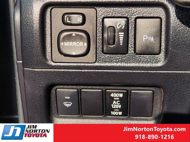 Used 2017 Toyota 4Runner Limited AWD/4WD image 22
