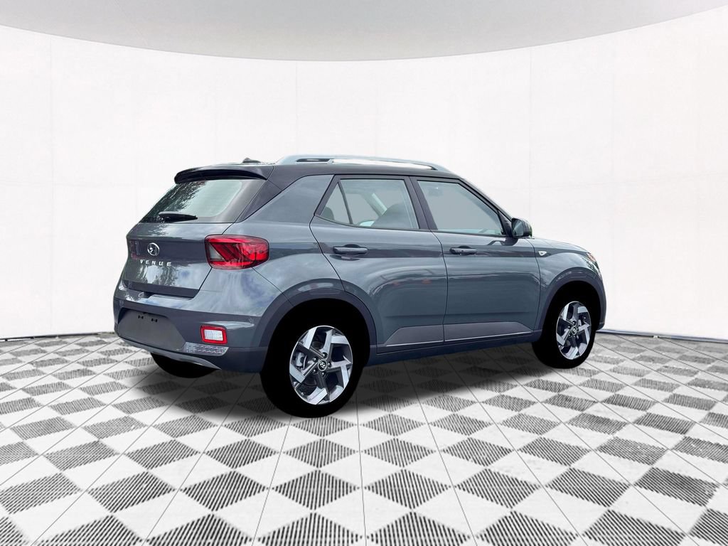 New 2026 Hyundai Venue SEL FWD image 13