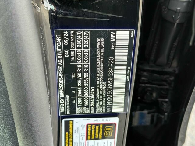 Used 2025 Mercedes-Benz GLC 350e 4MATIC image 37