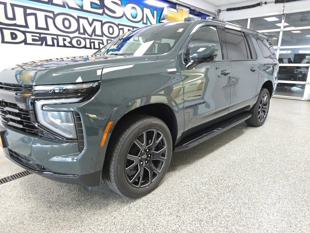 New 2026 Chevrolet Suburban RST image 1