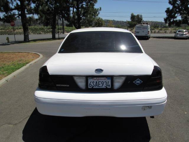 Used 2003 Ford Crown Victoria Police Interceptor RWD image 5
