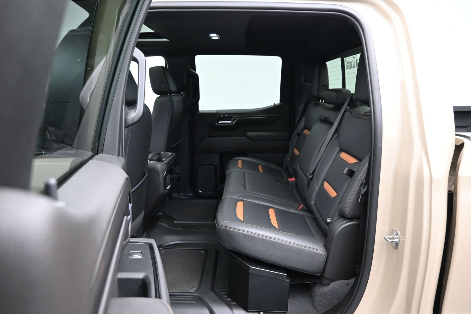 Used 2023 GMC Sierra 1500 AT4 w/ AT4 Premium Package AWD/4WD image 11