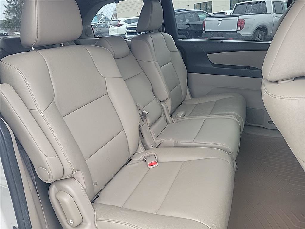 Used 2015 Honda Odyssey Touring Elite image 28