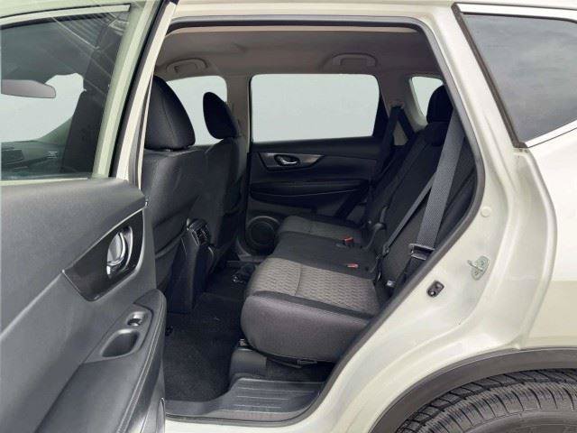 Used 2019 Nissan Rogue SV FWD image 39