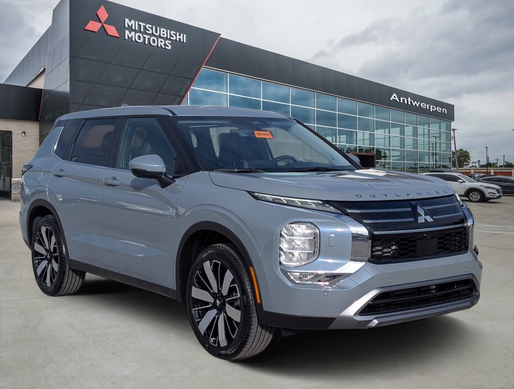 New 2026 Mitsubishi Outlander SE