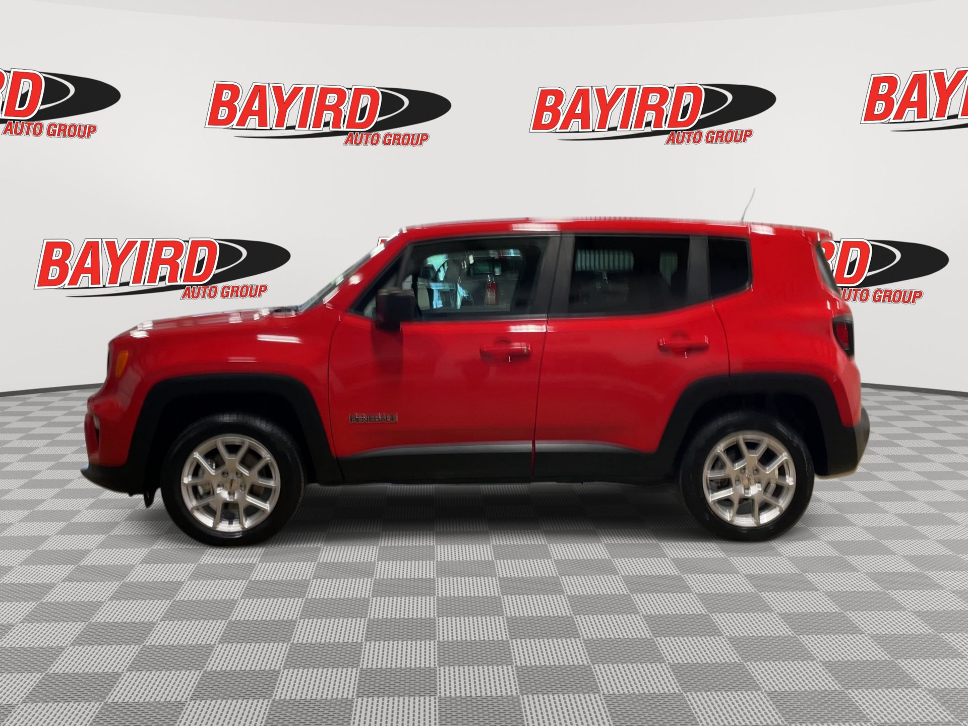 Used 2023 Jeep Renegade Latitude AWD/4WD image 5