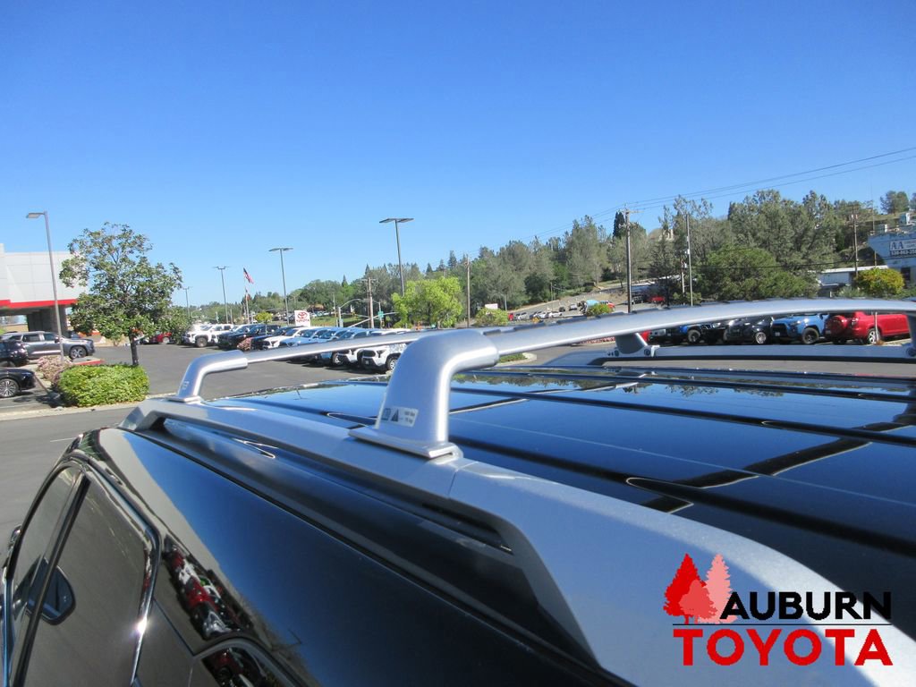 Used 2024 Nissan Pathfinder SL image 9