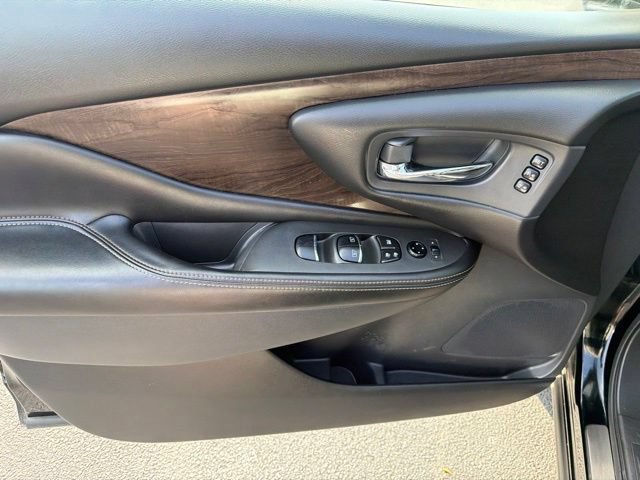 Used 2024 Nissan Murano Platinum w/ Cargo Package AWD/4WD image 11