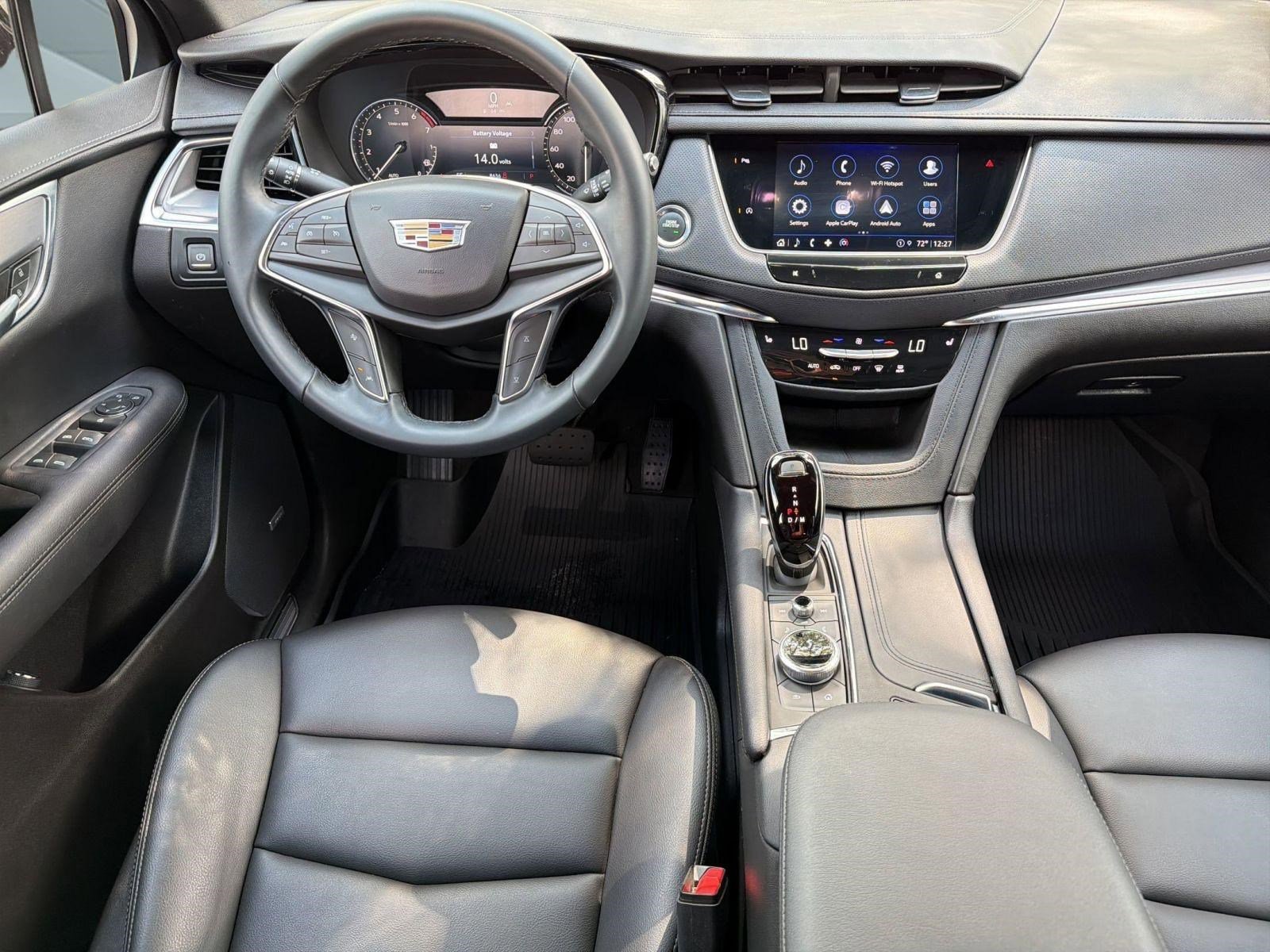 Certified 2025 Cadillac XT5 Luxury w/ LPO, Floor Liner Package FWD image 28