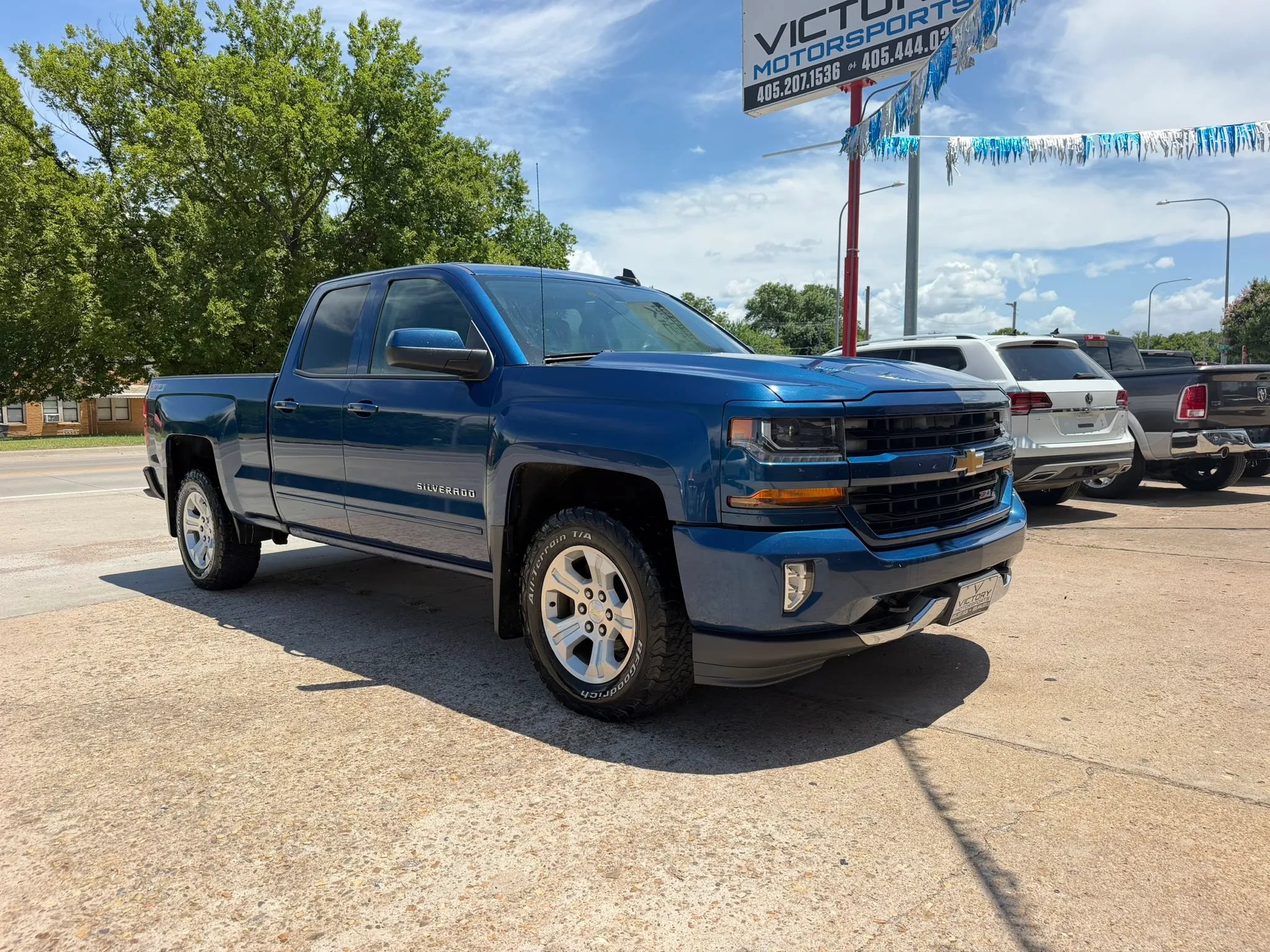 Used 2016 Chevrolet Silverado 1500 LT w/ All Star Edition AWD/4WD image 2