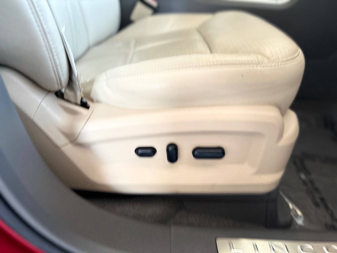 Used 2010 Lincoln MKX 2WD image 55