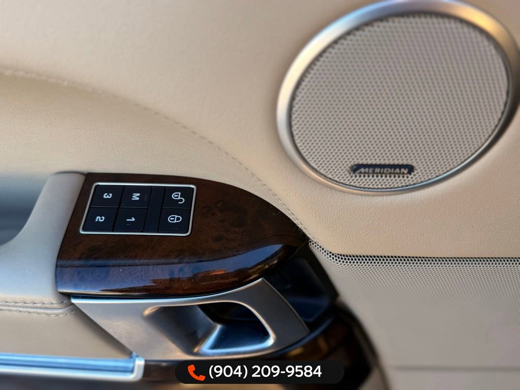 Used 2017 Land Rover Range Rover Supercharged image 17