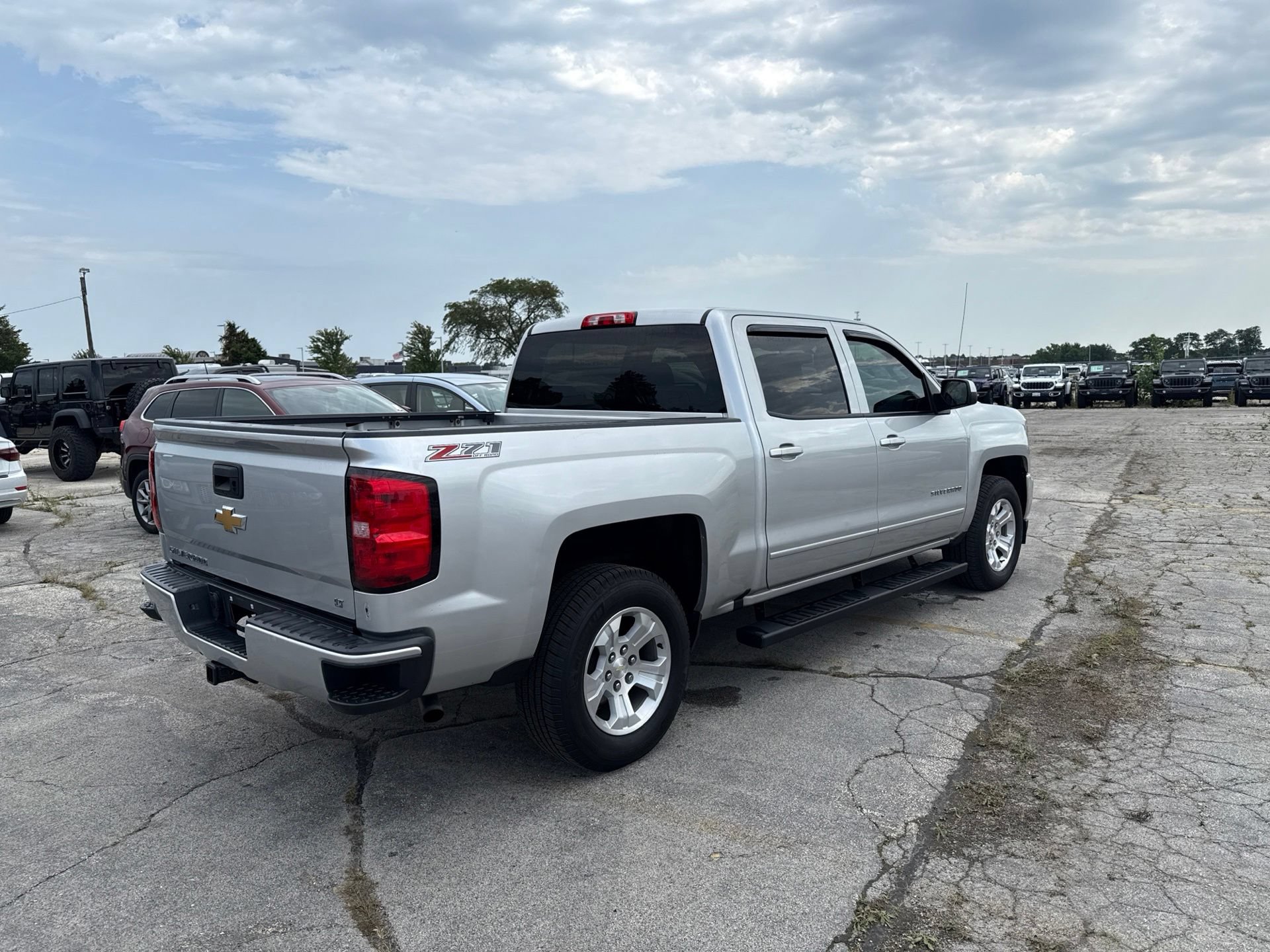 Used 2017 Chevrolet Silverado 1500 LT w/ All Star Edition AWD/4WD image 6