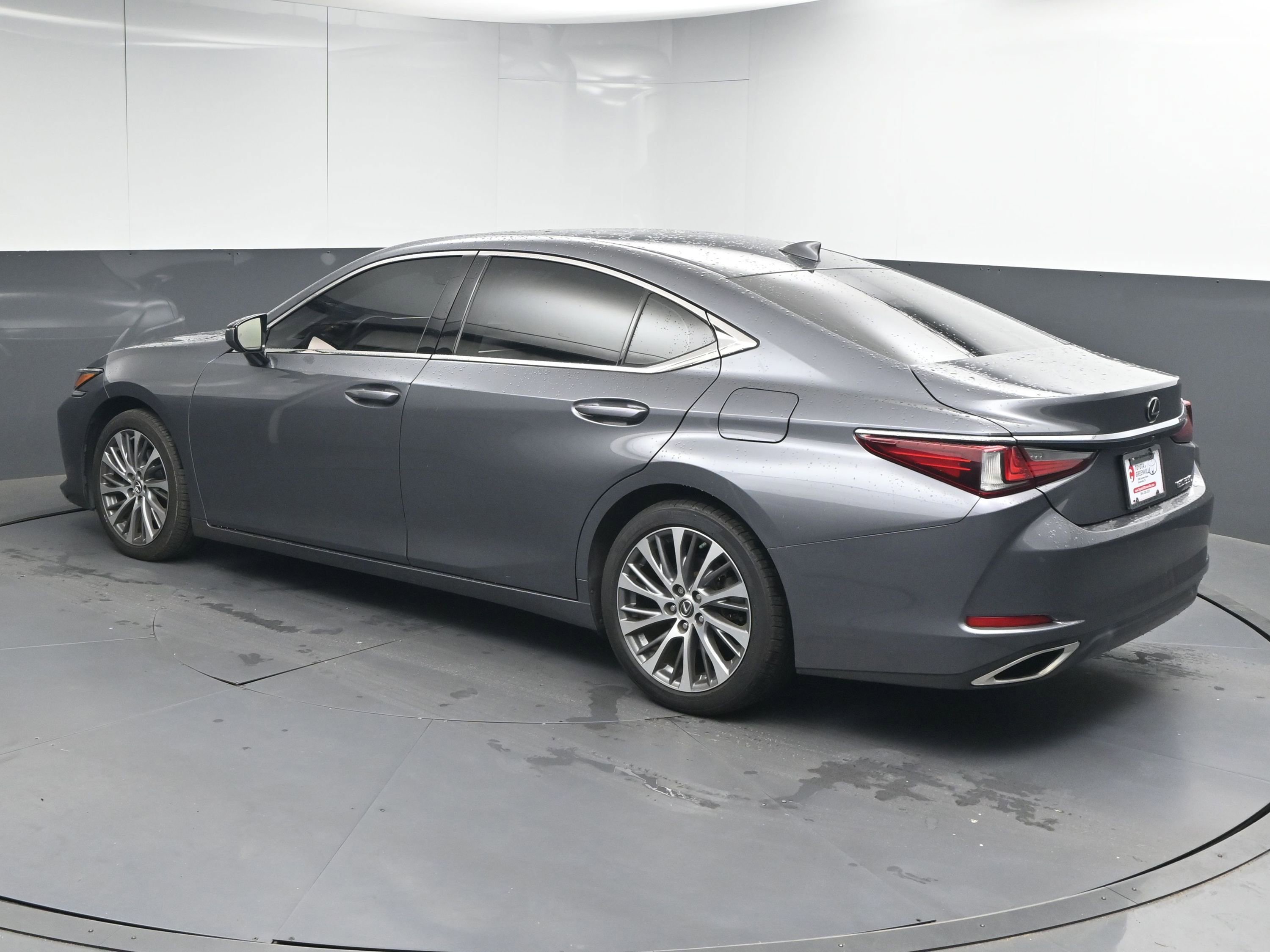 Used 2019 Lexus ES 350 Luxury w/ Accessory Package 2 image 6