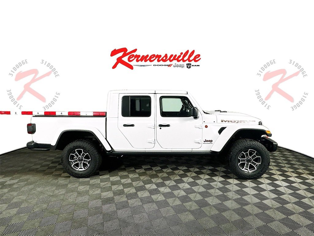 New 2026 Jeep Gladiator Mojave image 8